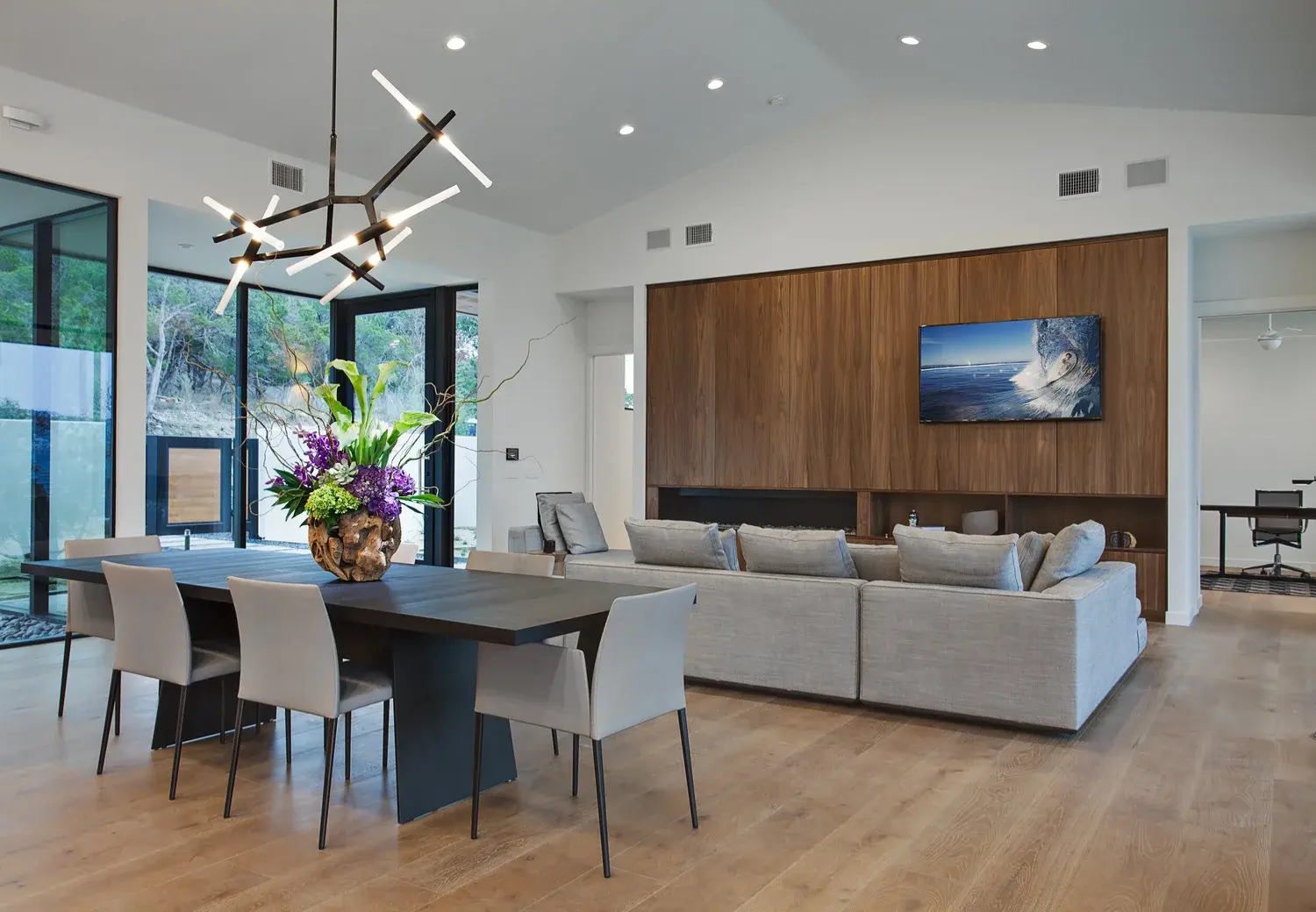 Mount Larson Residence — gallery image 4